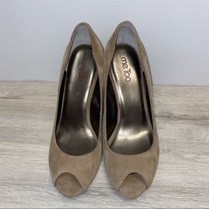 Me Too Janella Suede Pump Heels Neutral Peep Toe 8